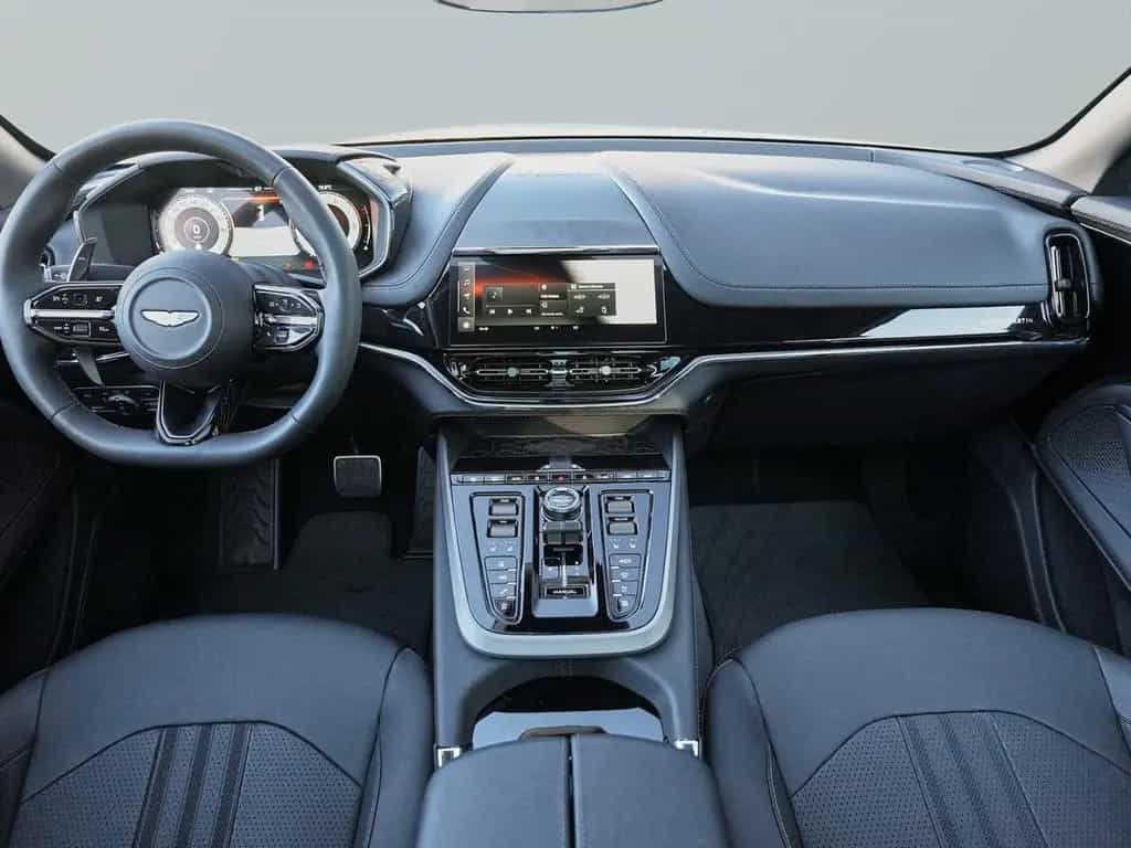 Aston Martin DBX 707 Titanium Grey / Onyx Black 02/2026-photo-32