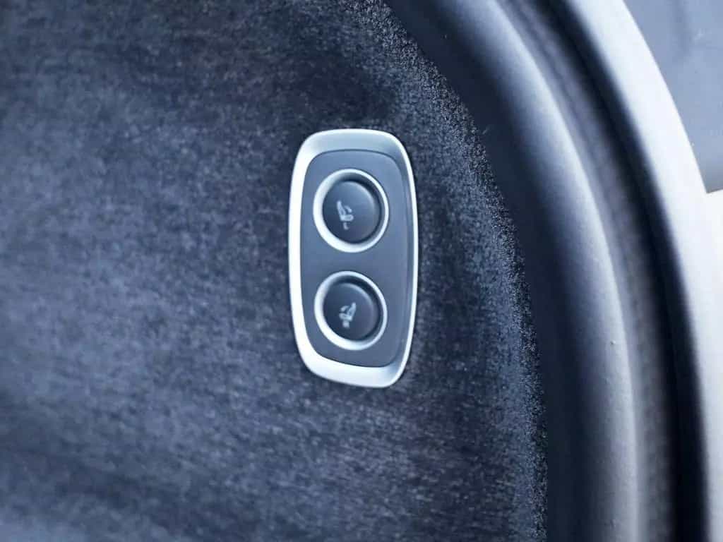 Aston Martin DBX 707 Titanium Grey / Onyx Black 02/2026-photo-35