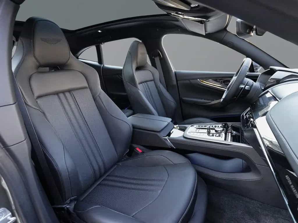 Aston Martin DBX 707 Titanium Grey / Onyx Black 02/2026-photo-41