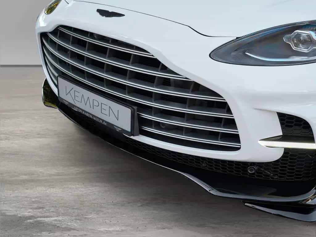 Aston Martin DBX 707 Lunar White / Onyx Black / Ivory null-photo-11