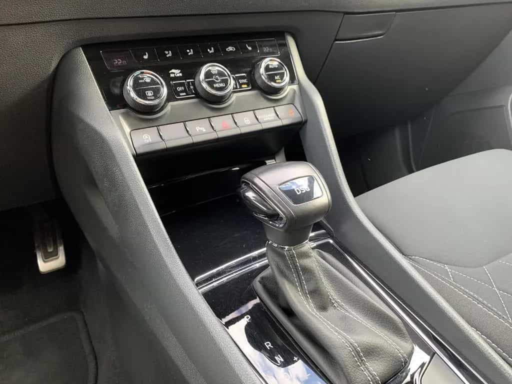 Skoda Karoq 1.5TSI DSG Sportline AHK+CANTON+Virtual 06/2019-photo-15