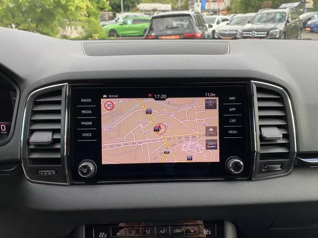 Skoda Karoq 1.5TSI DSG Sportline AHK+CANTON+Virtual 06/2019-photo-17
