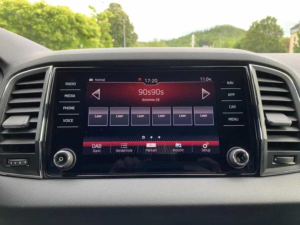 Skoda Karoq 1.5TSI DSG Sportline AHK+CANTON+Virtual 06/2019-photo-23