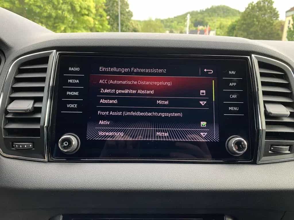 Skoda Karoq 1.5TSI DSG Sportline AHK+CANTON+Virtual 06/2019-photo-25