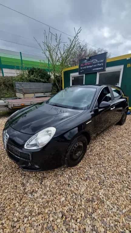 Alfa Romeo Giulietta Super 10/2011-photo-0