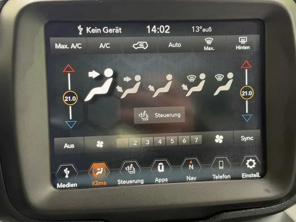 Jeep Renegade Longitude FWD Automatik *1.Hand* 08/2019-photo-31