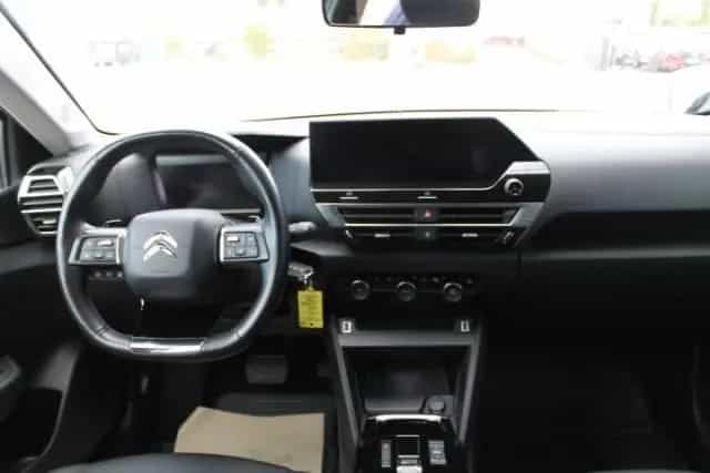 Citroën C4 Feel Puretech 130 EAT8 09/2021-photo-9