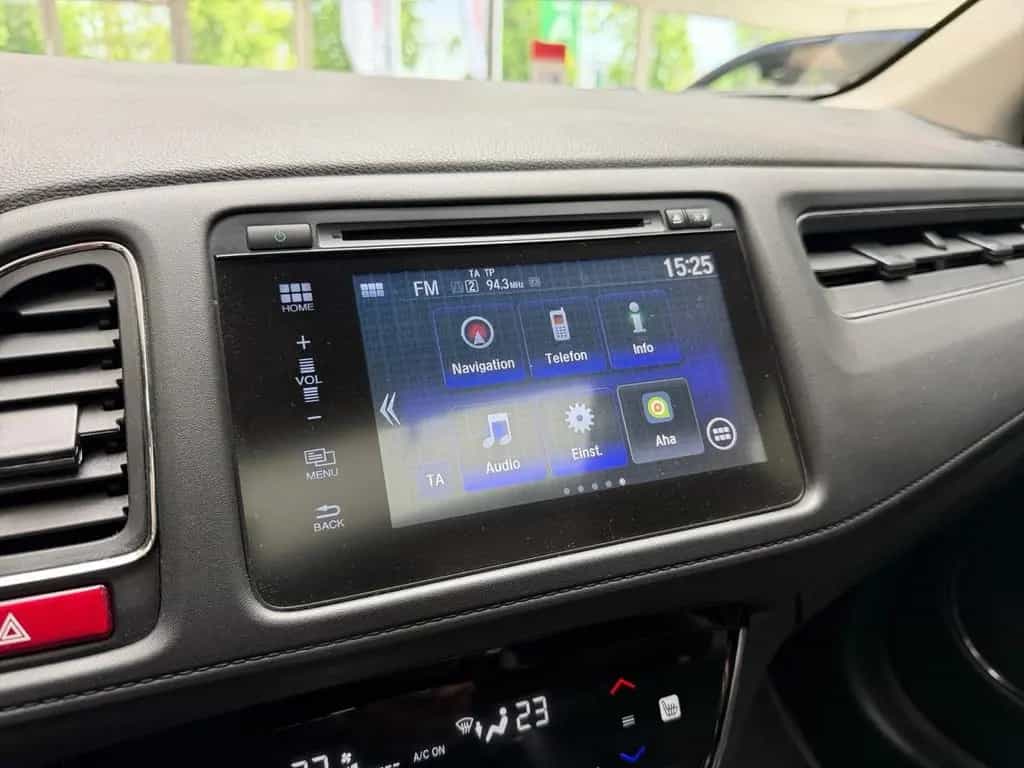 Honda HR-V 1.5 VTEC Executive*PANO*NAVI*KAM*SPUR 02/2018-photo-16