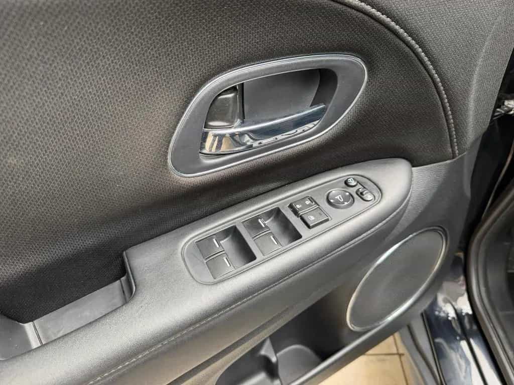 Honda HR-V 1.5 VTEC Executive*PANO*NAVI*KAM*SPUR 02/2018-photo-24