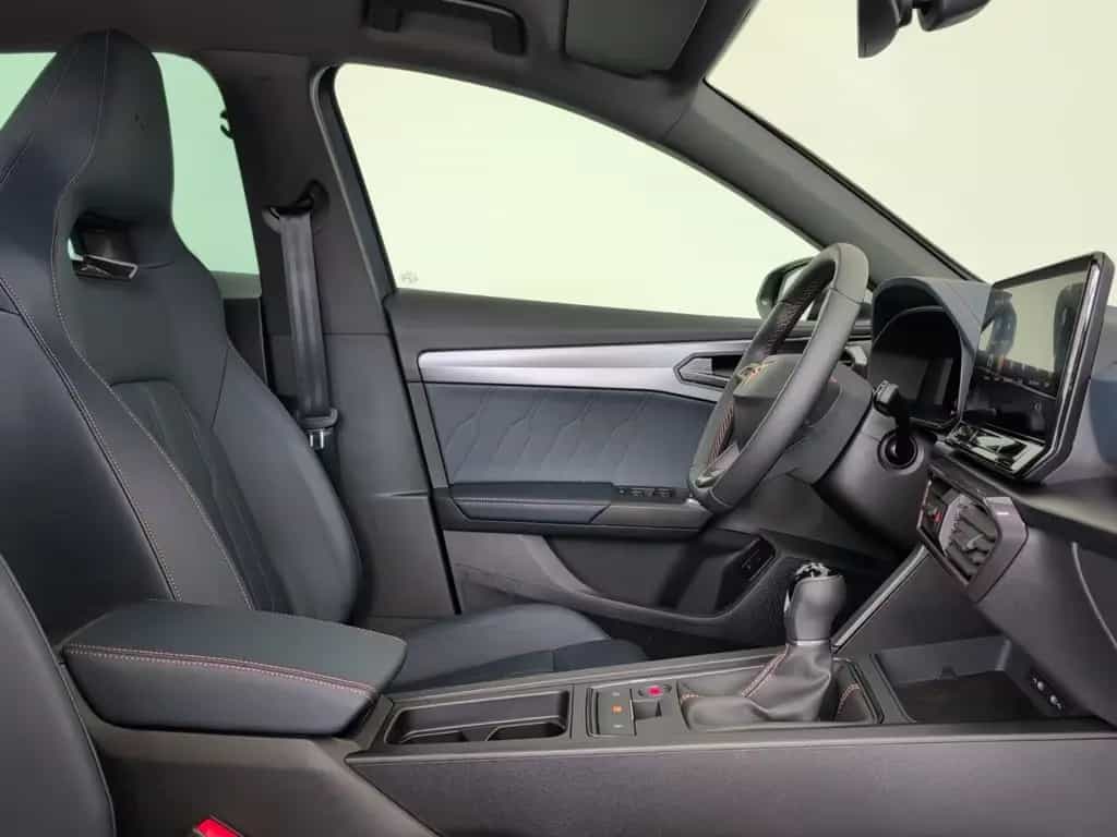 Cupra Formentor 1.5 TSI LEDER Navi CarPlay 18" MATT ! 02/2024-photo-20