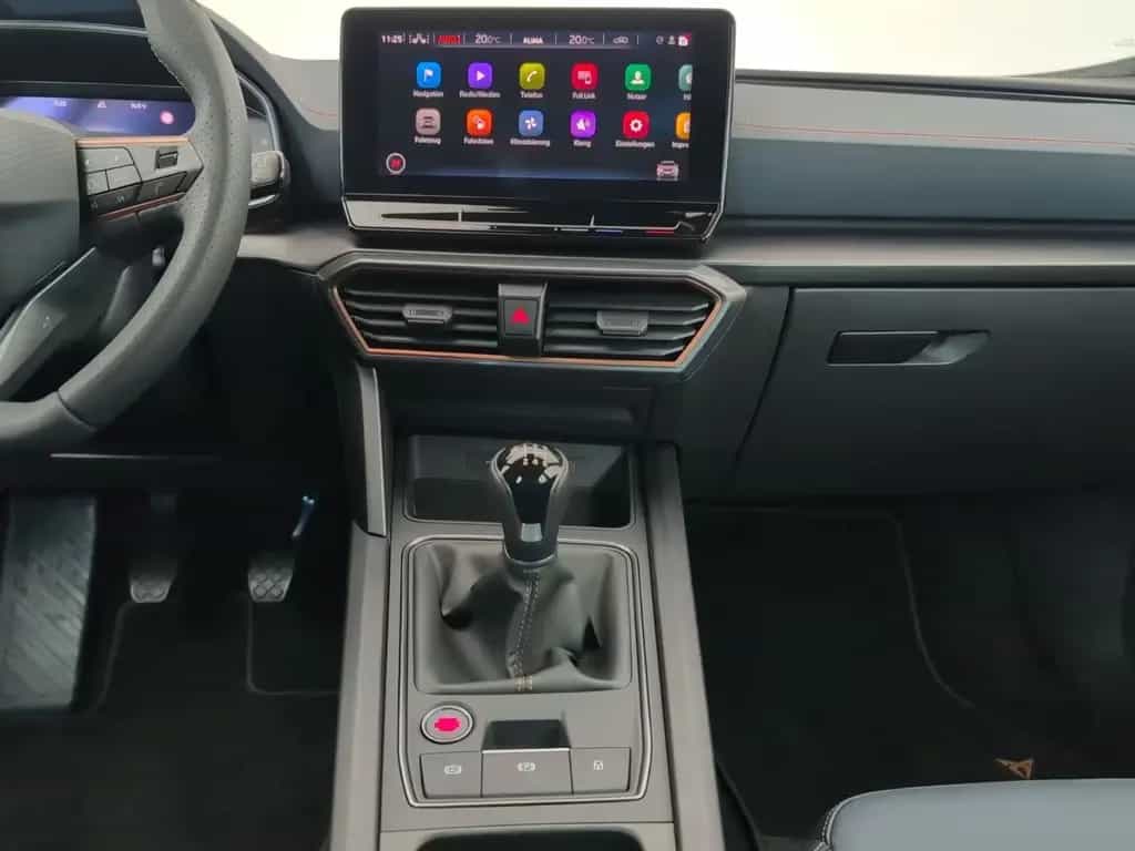 Cupra Formentor 1.5 TSI LEDER Navi CarPlay 18" MATT ! 02/2024-photo-27