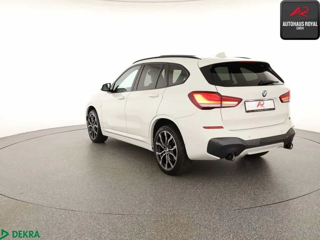 BMW X1 xDrive20d M SPORT SHADOW,HEADUP,CARPLAY,1.HD 06/2022-photo-2