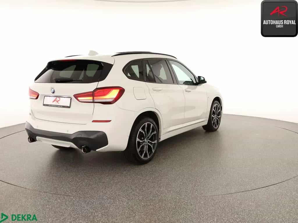 BMW X1 xDrive20d M SPORT SHADOW,HEADUP,CARPLAY,1.HD 06/2022-photo-4