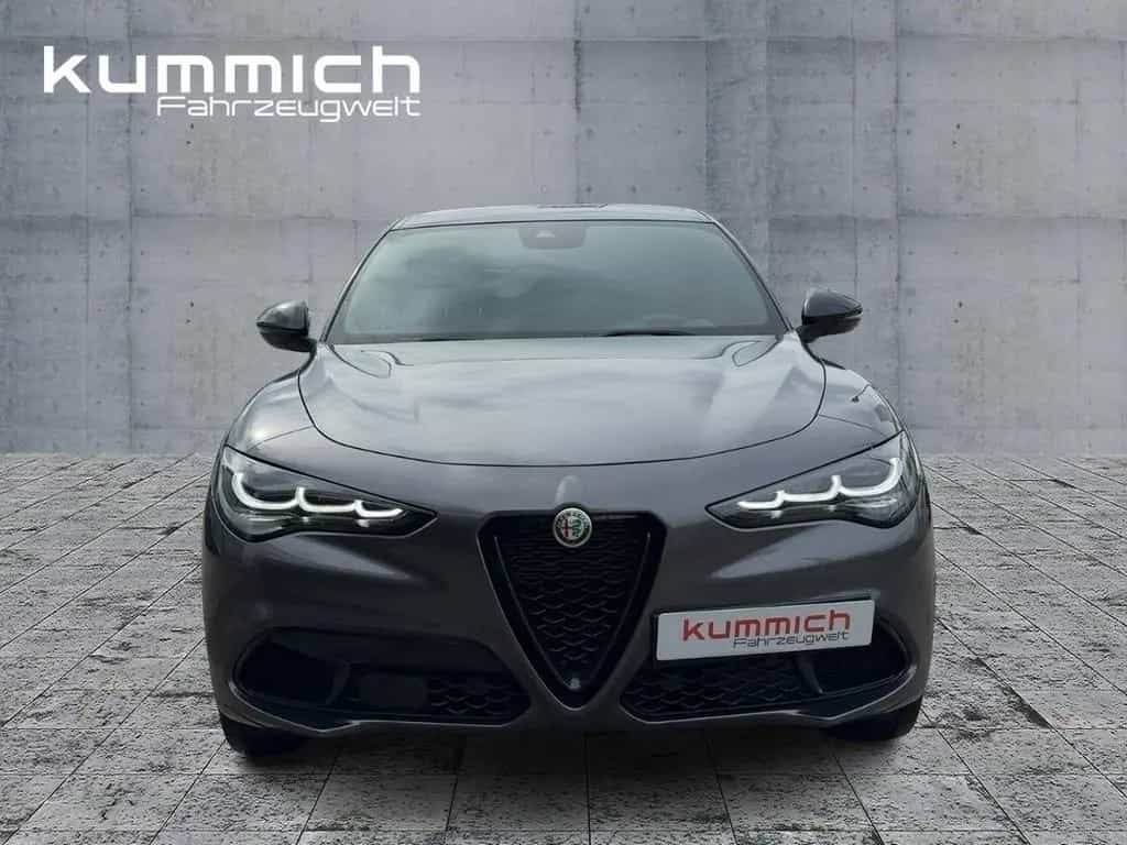 Alfa Romeo Stelvio MY23 Veloce 2.0 Turbo 16V 280 PS 03/2024-photo-1