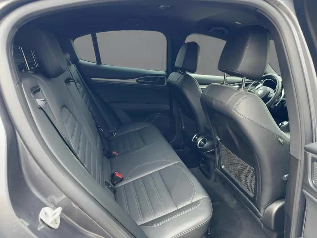 Alfa Romeo Stelvio MY23 Veloce 2.0 Turbo 16V 280 PS 03/2024-photo-11
