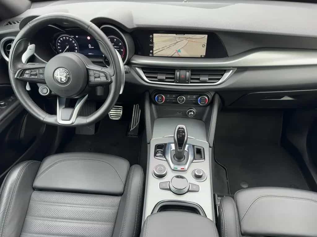 Alfa Romeo Stelvio MY23 Veloce 2.0 Turbo 16V 280 PS 03/2024-photo-7