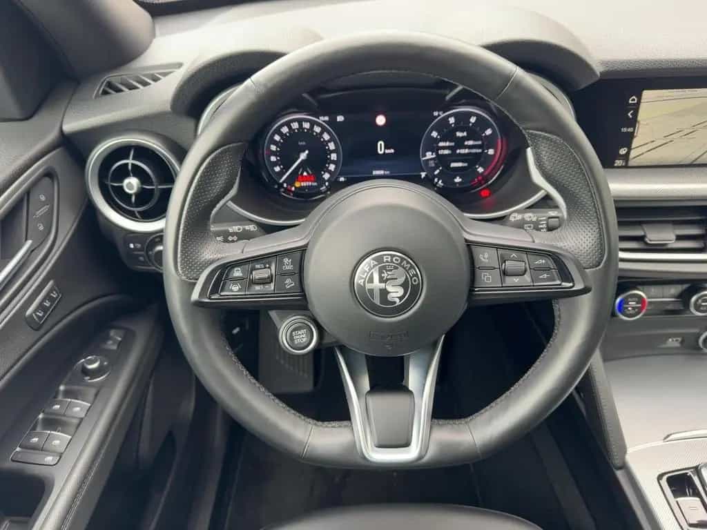 Alfa Romeo Stelvio MY23 Veloce 2.0 Turbo 16V 280 PS 03/2024-photo-8