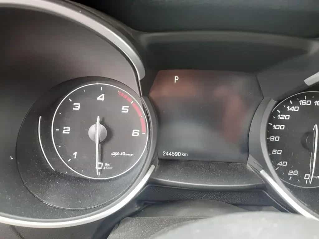 Alfa Romeo Stelvio 2.2 Tb 210 CV AT8 Q4 Veloce - 01/2021-photo-4