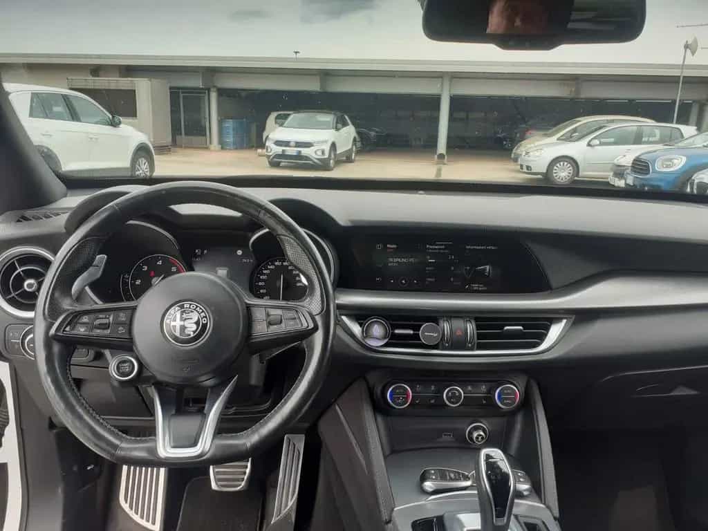 Alfa Romeo Stelvio 2.2 Tb 210 CV AT8 Q4 Veloce - 01/2021-photo-5