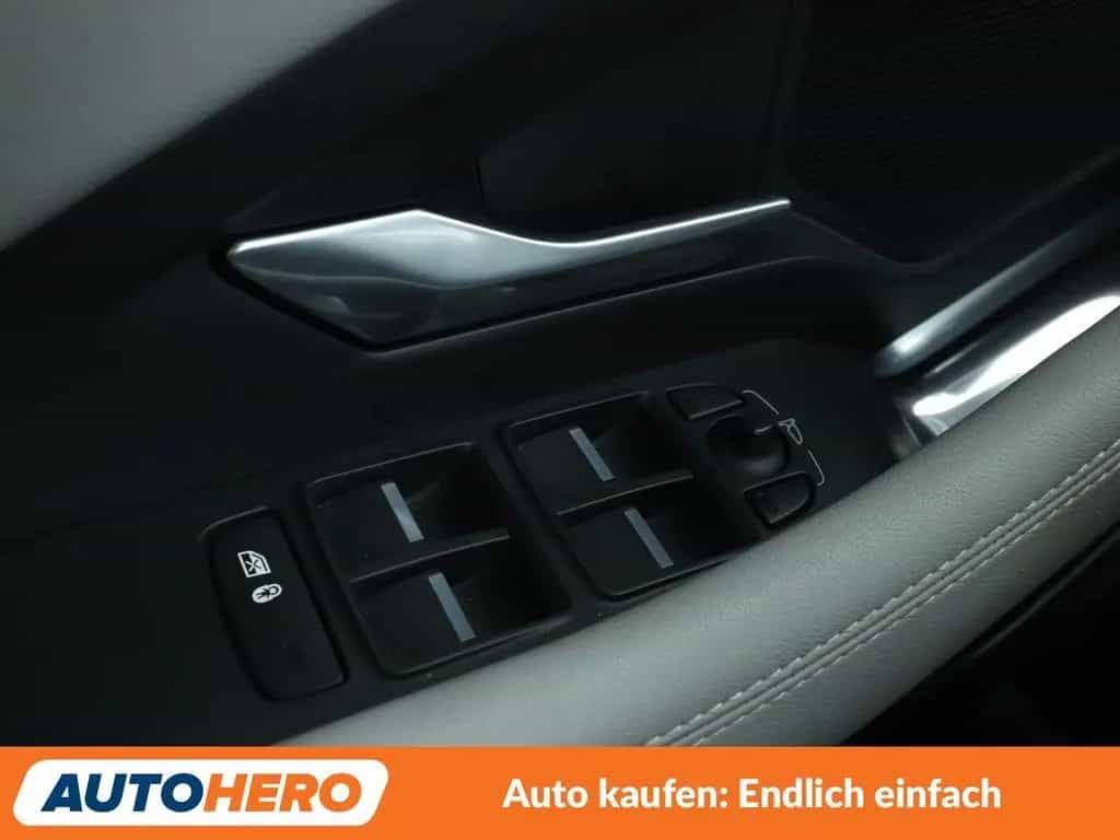 Jaguar E-Pace P200 Mild-Hybrid R-Dynamic Black AWD 01/2023-photo-26