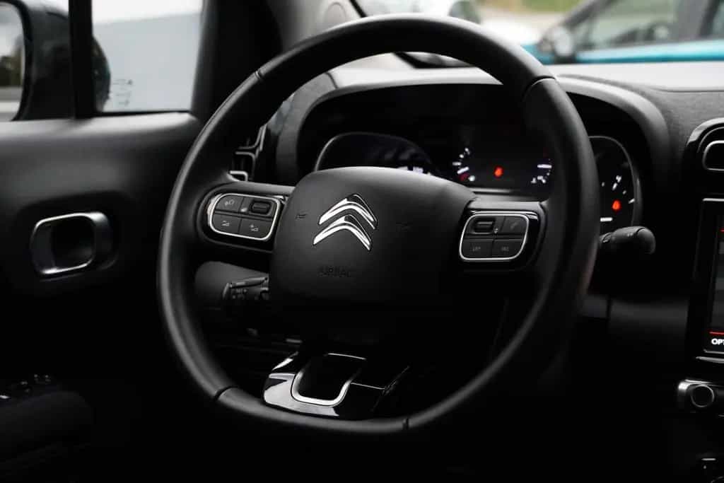 Citroën C3 Aircross Shine Pack *SHZ* *Kamera* *LED* 04/2022-photo-17
