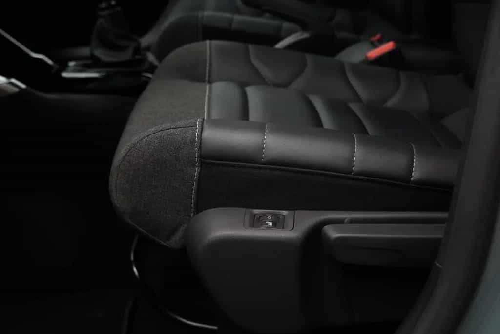 Citroën C3 Aircross Shine Pack *SHZ* *Kamera* *LED* 04/2022-photo-25