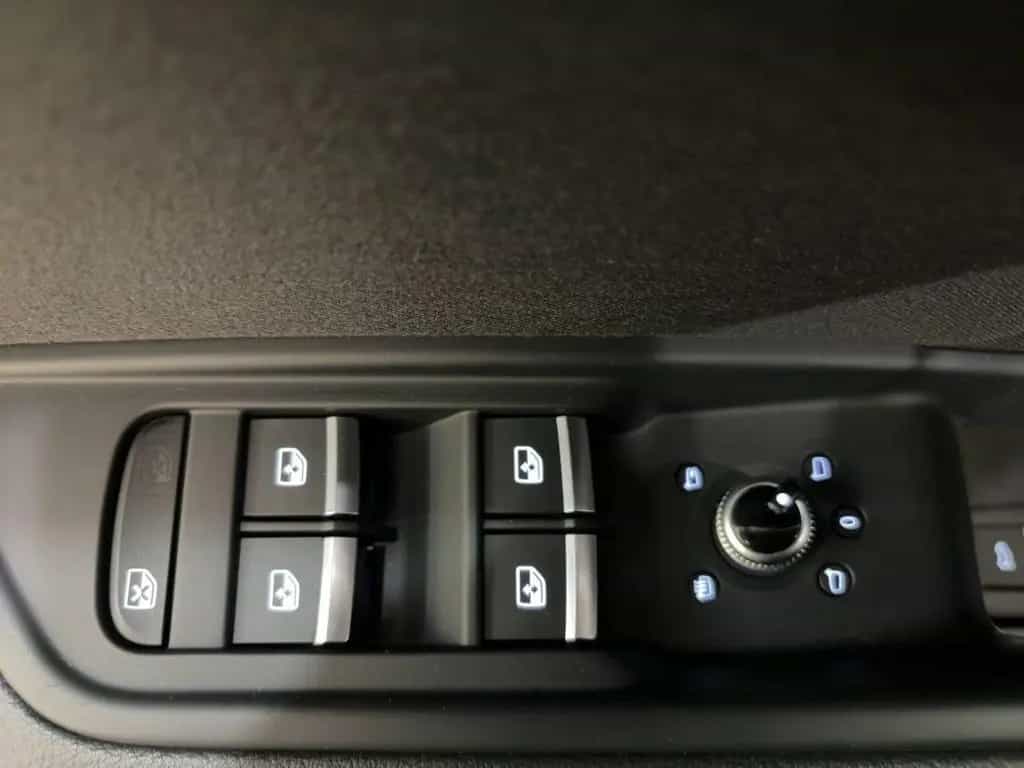 Audi A4 Avant 35 TFSI advanced Kamera Navi AHZV LED 03/2023-photo-13