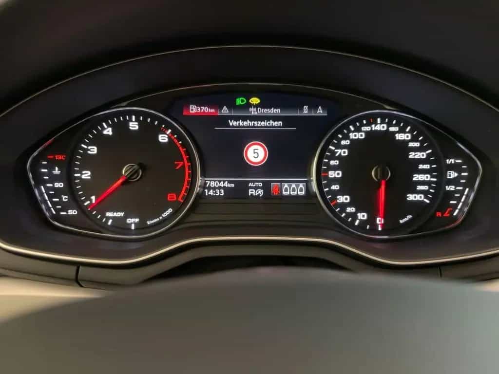 Audi A4 Avant 35 TFSI advanced Kamera Navi AHZV LED 03/2023-photo-14