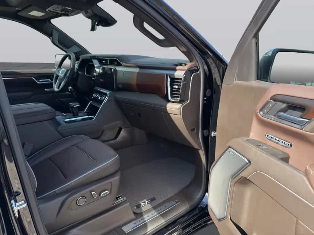 GMC Sierra Denali CrewCab 1500 4WD PANO+HUD+BOSE null-photo-18