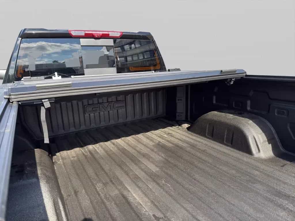 GMC Sierra Denali CrewCab 1500 4WD PANO+HUD+BOSE null-photo-28