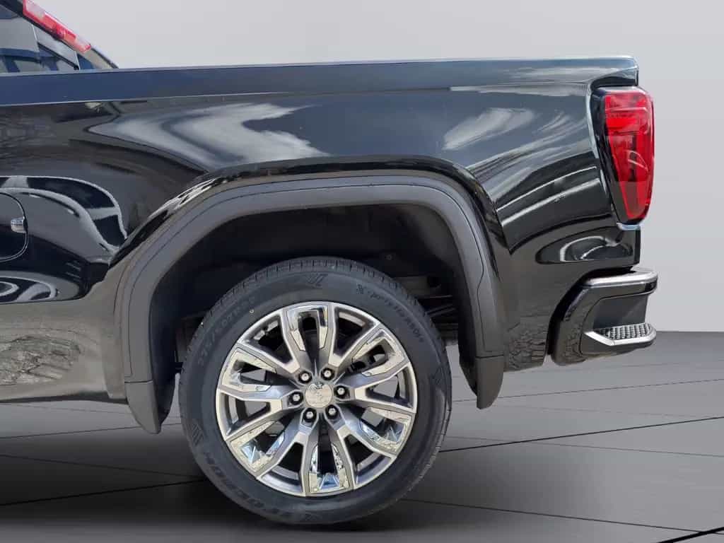 GMC Sierra Denali CrewCab 1500 4WD PANO+HUD+BOSE null-photo-8