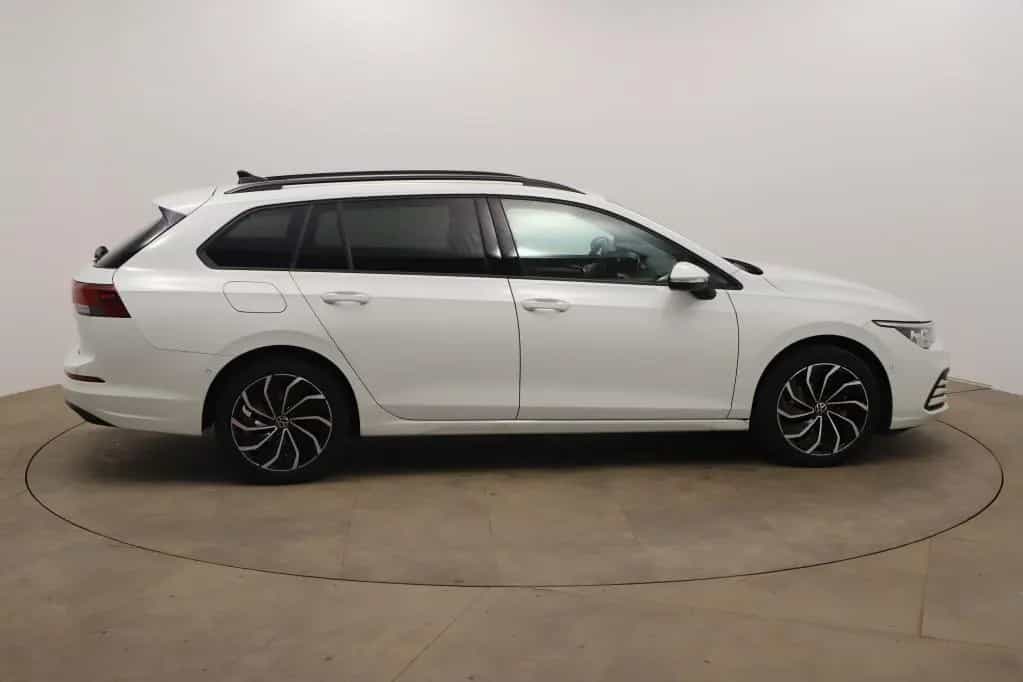 Volkswagen Golf Variant 1.5 eTSI 110kW DSG LED*PDC*NAV*TEMP 03/2024-photo-12