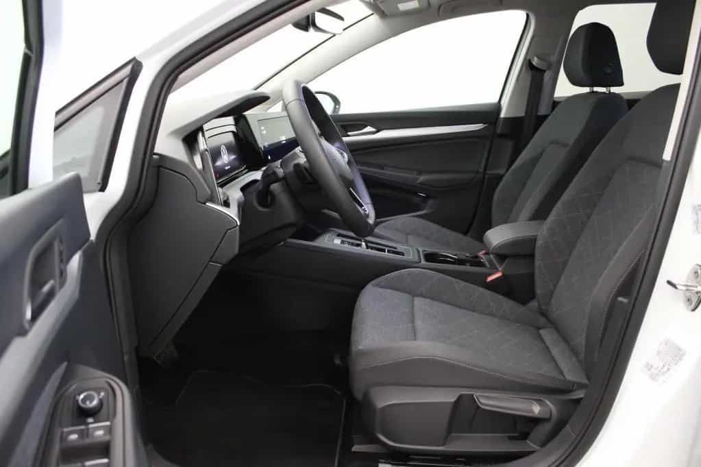 Volkswagen Golf Variant 1.5 eTSI 110kW DSG LED*PDC*NAV*TEMP 03/2024-photo-25