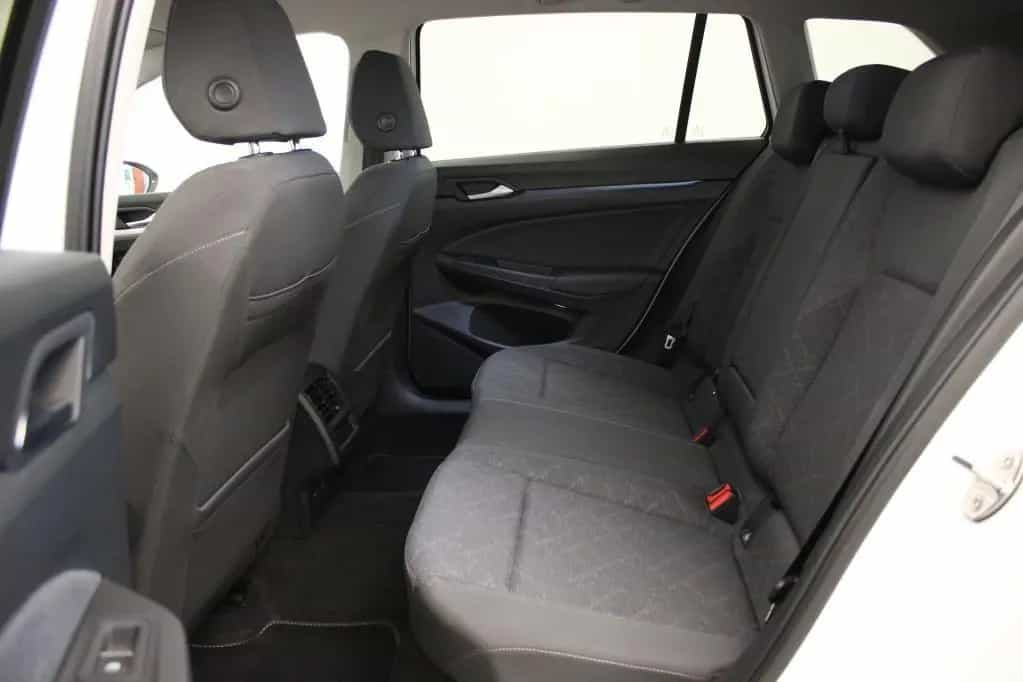 Volkswagen Golf Variant 1.5 eTSI 110kW DSG LED*PDC*NAV*TEMP 03/2024-photo-9