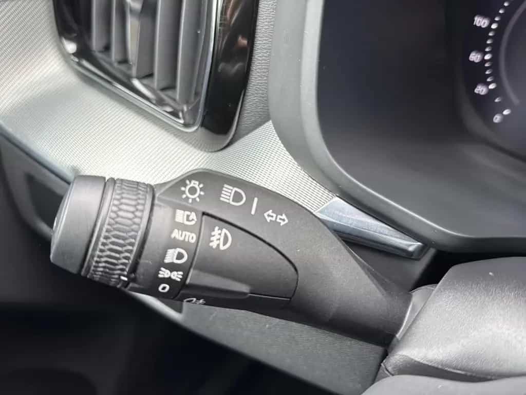 Volvo XC60 B5 (Benzin) Plus Dark AWD Automatik Navi 03/2023-photo-14