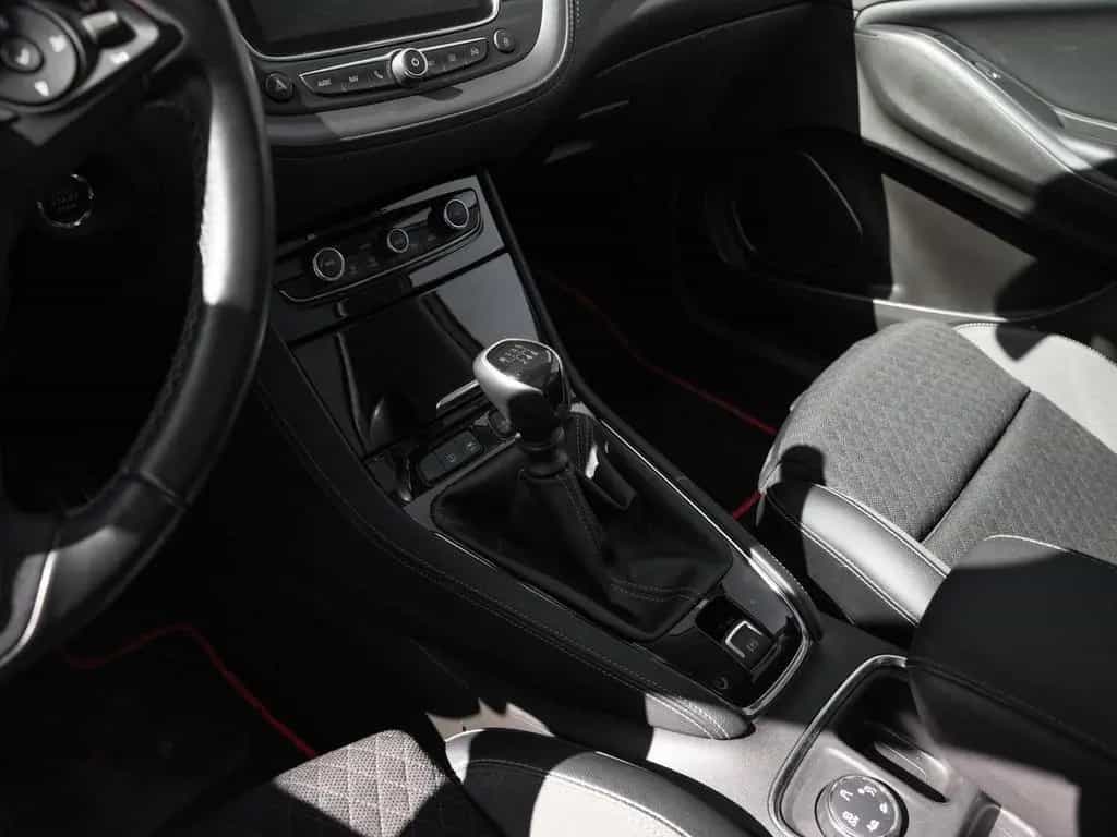 Opel Grandland (X) Grandland Innovation AHK Grip-Control PANO 11/2019-photo-19