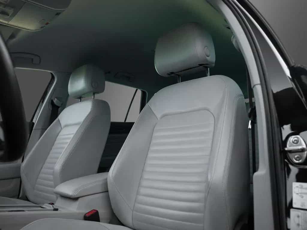 Volkswagen Passat Variant Elegance 4Motion Business-P Prem. 06/2020-photo-11