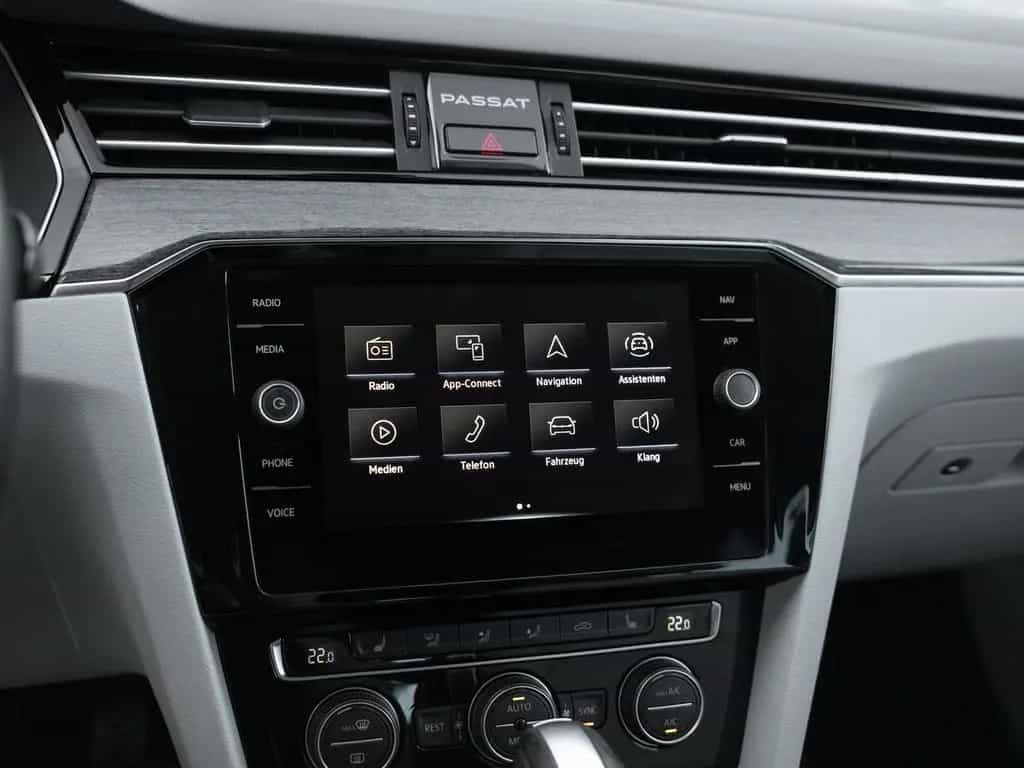 Volkswagen Passat Variant Elegance 4Motion Business-P Prem. 06/2020-photo-18