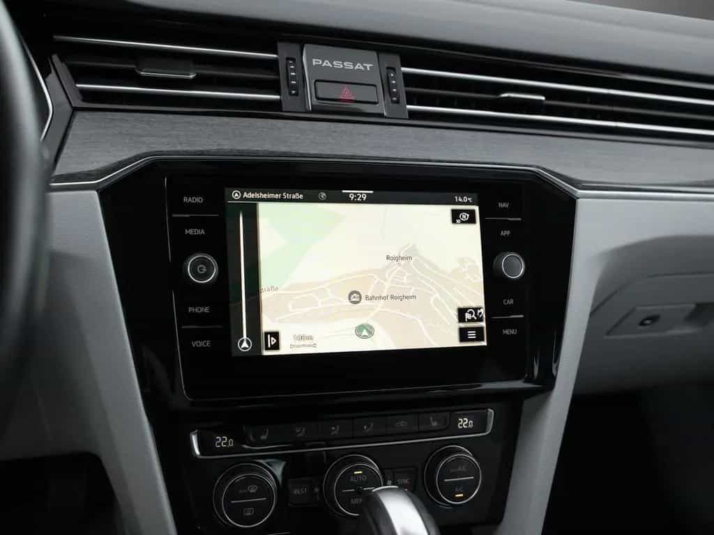 Volkswagen Passat Variant Elegance 4Motion Business-P Prem. 06/2020-photo-19