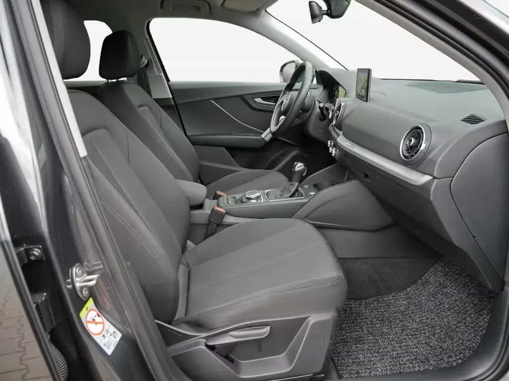 Audi Q2 35 TDI  S line virtual|RFK|LED|black 03/2022-photo-3