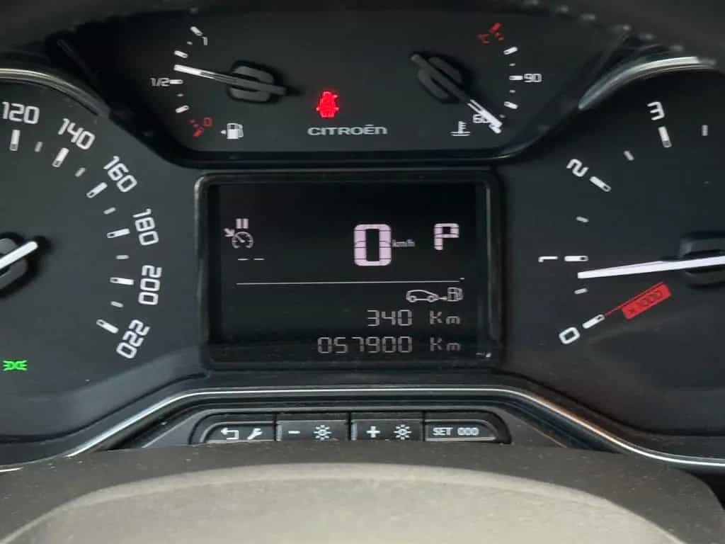 Citroën C3 1.2 Aircross Feel*Aut*Temp*Allwetter*TÜV NEU 12/2017-photo-18