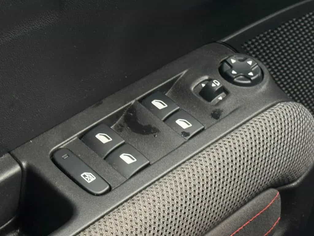 Citroën C3 1.2 Aircross Feel*Aut*Temp*Allwetter*TÜV NEU 12/2017-photo-19