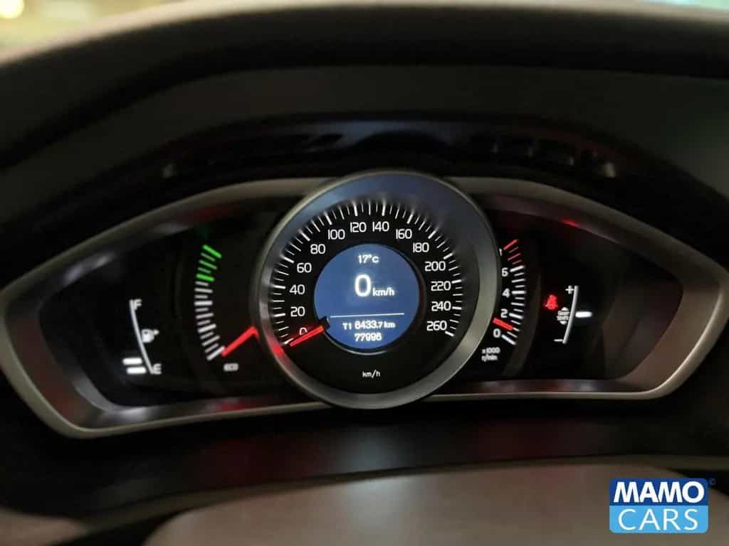 Volvo V40 T2 Kinetic CAM/SHZ/NAVI/KLIMA/PDC/FSH 12/2016-photo-11