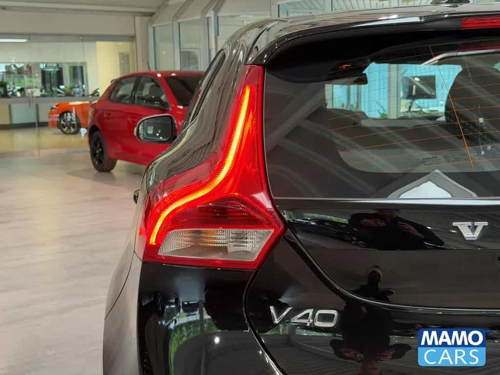 Volvo V40 T2 Kinetic CAM/SHZ/NAVI/KLIMA/PDC/FSH 12/2016-photo-21