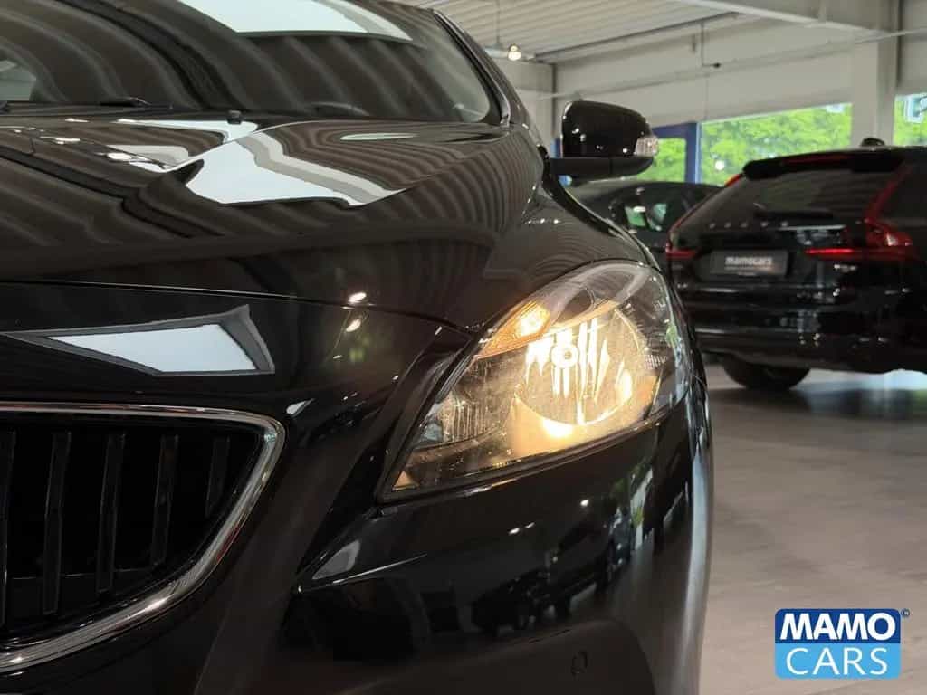 Volvo V40 T2 Kinetic CAM/SHZ/NAVI/KLIMA/PDC/FSH 12/2016-photo-22
