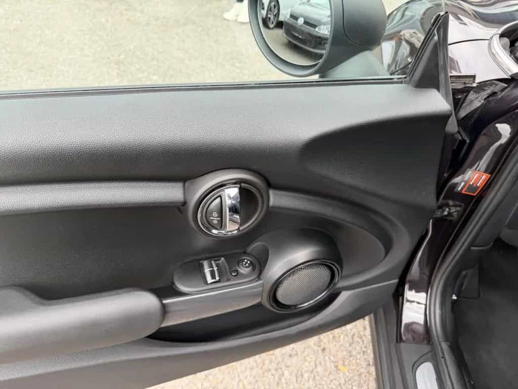 MINI ONE Mini 3-trg LED SHG Navi 2.Hand Euro6 08/2014-photo-15
