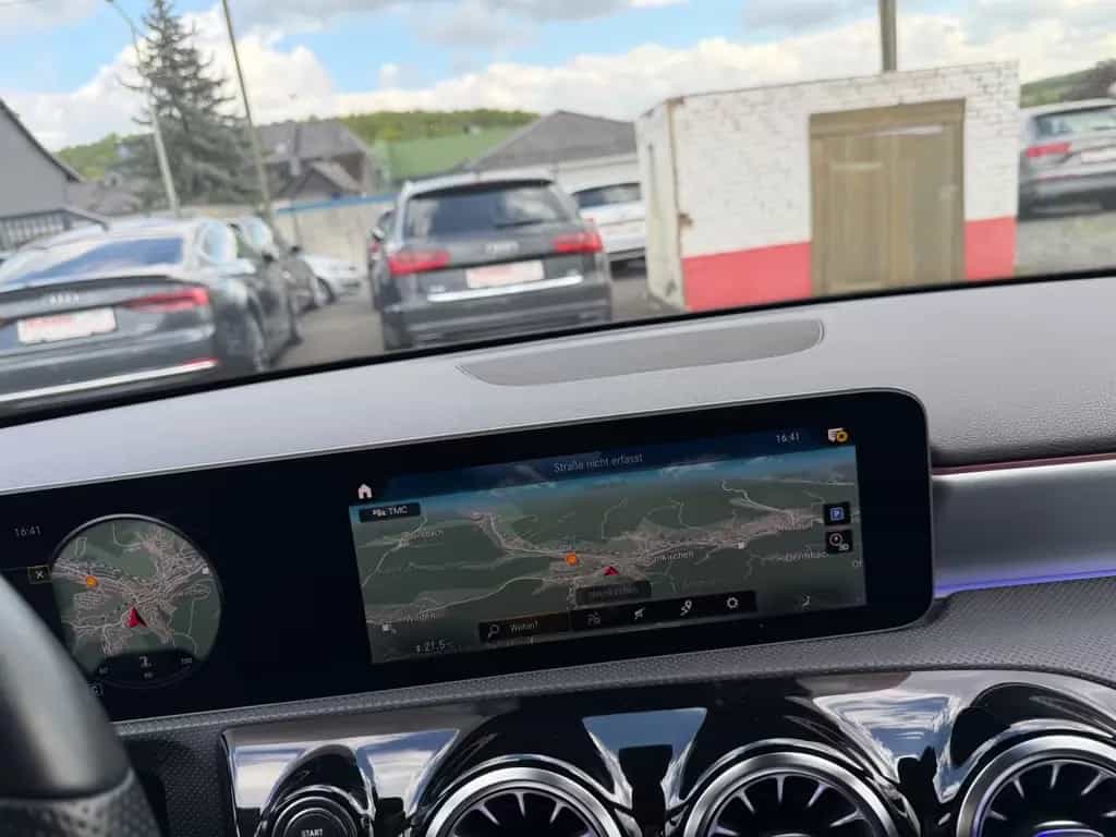 Mercedes-Benz A 200 /LED/AMG-LINE/S-SITZE/ 08/2018-photo-25