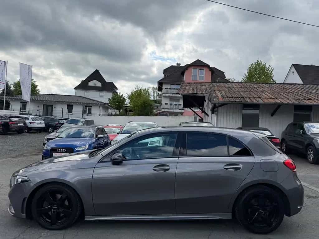 Mercedes-Benz A 200 /LED/AMG-LINE/S-SITZE/ 08/2018-photo-9