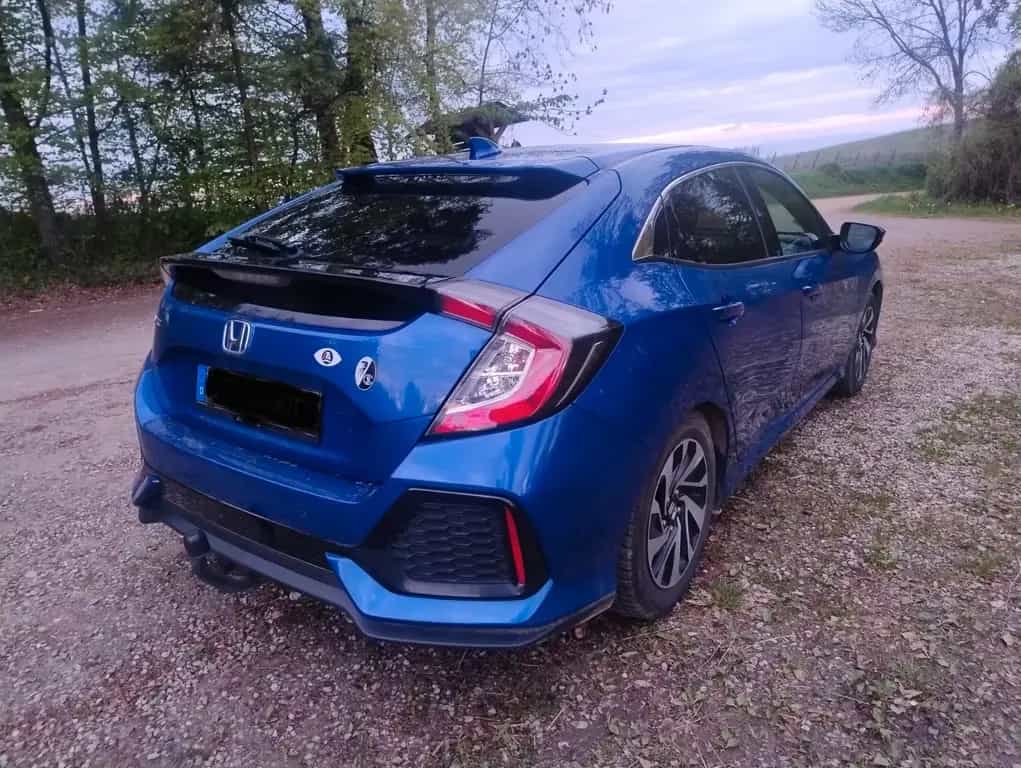Honda Civic 1.0 VTEC Turbo Elegance 71500km, 05/2017-photo-4