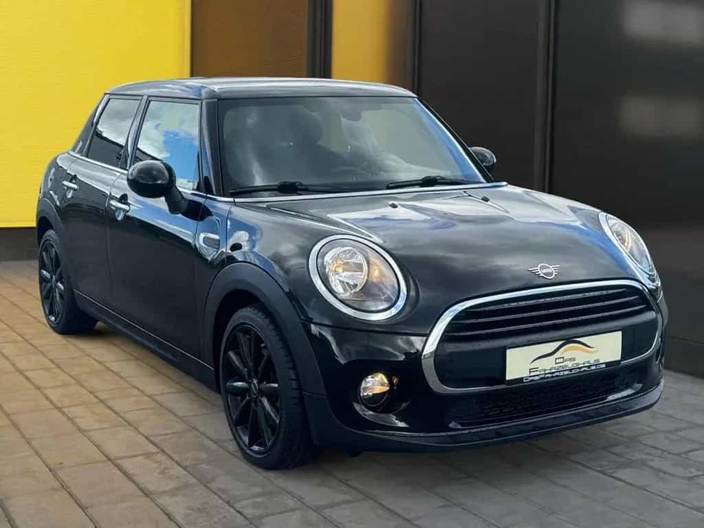 MINI ONE Blackyard+PDC+SHZ+Klima+Tempomat 04/2019-photo-1